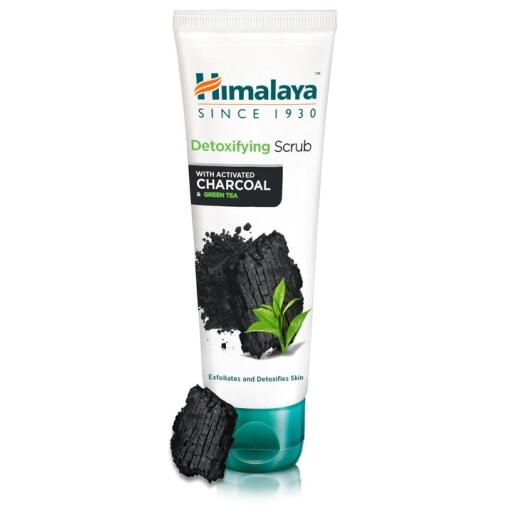 Afgiftende scrub med aktivt kul og grøn te - 75 ml