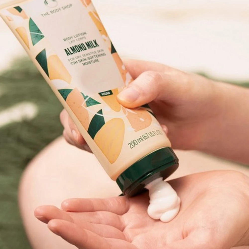 The Body Shop - Tělové mléko s mandlovým mlékem (200 ml) - Obrázek 3