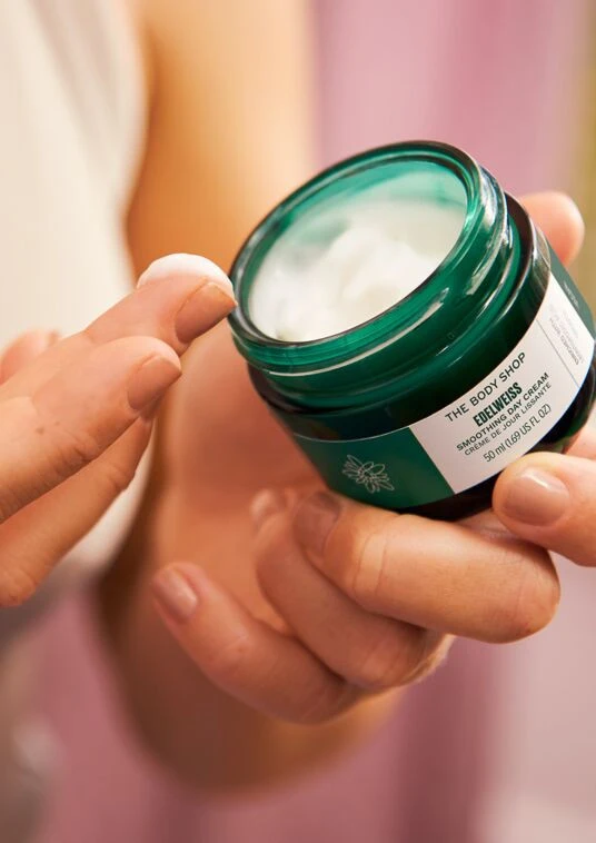 The Body Shop - Vyhlazující denní krém (50 ml) - Obrázek 3